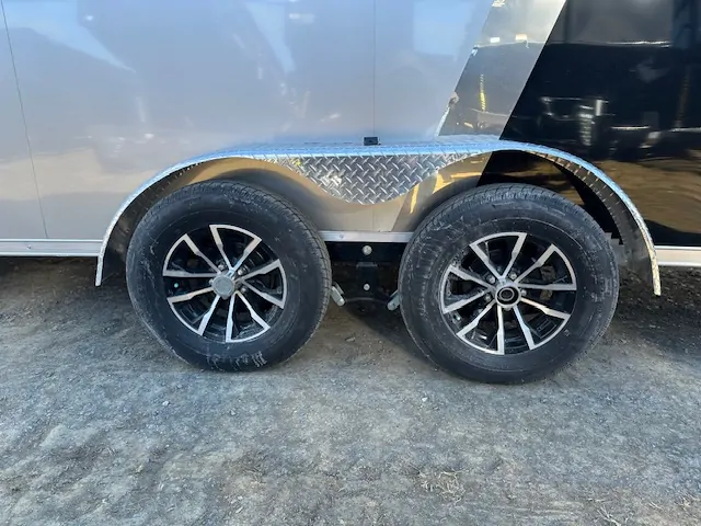 Formula 7.5 x 22 Drive On/Off Snowmobile Trailer 4 Formula 7.5 x 22 Drive On/Off Snowmobile Trailer - Image 4