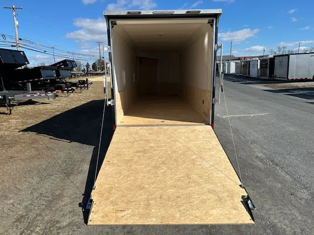 Formula 7.5 x 22 Drive On/Off Snowmobile Trailer 7 Formula 7.5 x 22 Drive On/Off Snowmobile Trailer - Image 7