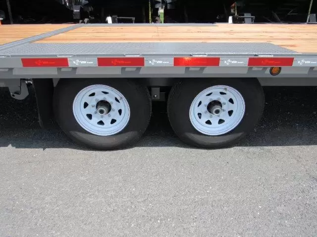 BWise 8 x 28 Deckover Equipment Trailer Beavertail 3 BWise 8 x 28 Deckover Equipment Trailer Beavertail - Image 3