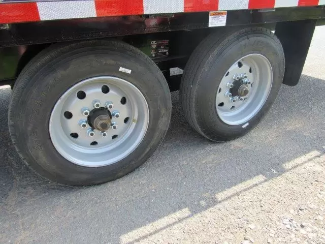 CAM Superline 8 x 24 Deckover Equipment Trailer Power Split Tilt 9 CAM Superline 8 x 24 Deckover Equipment Trailer Power Split Tilt - Image 9