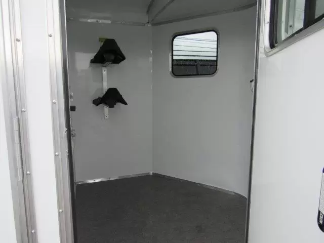 Homesteader Stallion 2 Horse Pull Trailer Front Loading 6 Homesteader Stallion 2 Horse Pull Trailer Front Loading - Image 6
