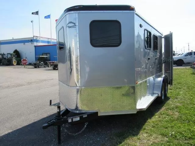 Homesteader Stallion 2 Horse Pull Trailer – Slant Load 1 Homesteader Stallion 2 Horse Pull Trailer – Slant Load