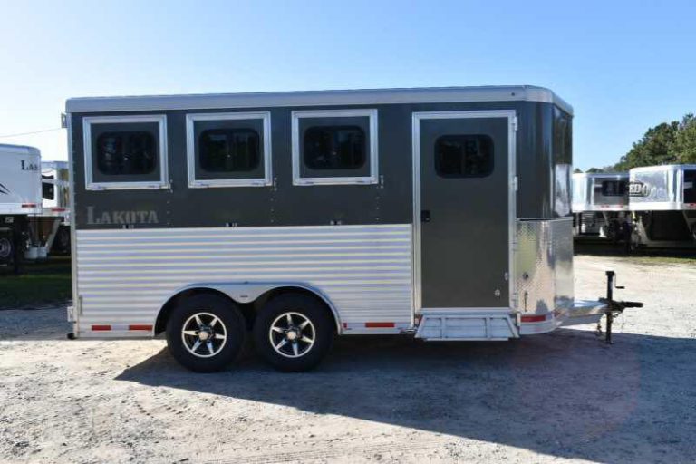 2018 Lakota 83HBPSL 3 Horse Trailer 6 2018 Lakota 83HBPSL 3 Horse Trailer - Image 6