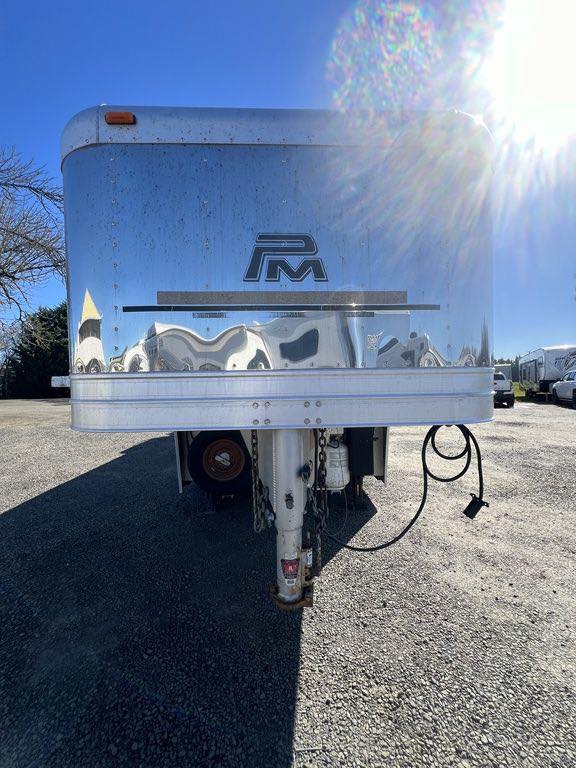 2009 Platinum Coach 3 H 16’ LQ with Outlaw Conversion 10 2009 Platinum Coach 3 H 16’ LQ with Outlaw Conversion - Image 10