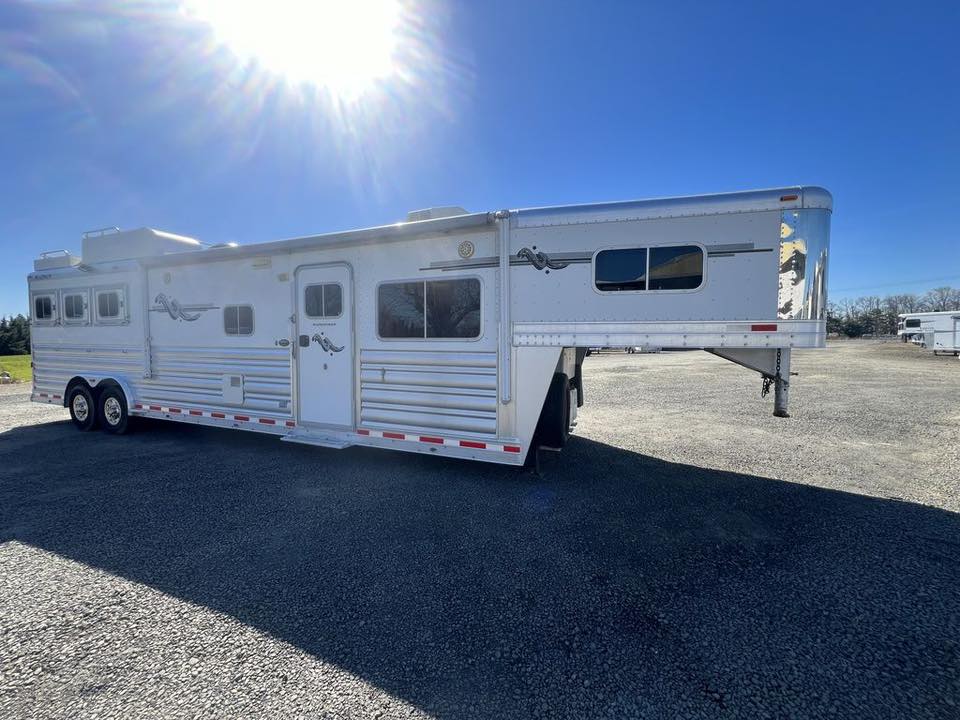 2009 Platinum Coach 3 H 16’ LQ with Outlaw Conversion 2 2009 Platinum Coach 3 H 16’ LQ with Outlaw Conversion - Image 2