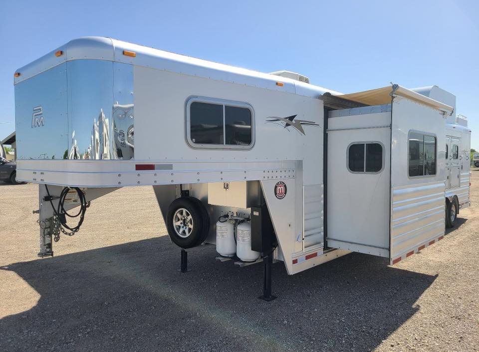 2017 Platinum Coach Outlaw 4 Horse 12' 8" Outlaw Conversion Slide Out Gallery 1 2017 Platinum Coach Outlaw 4 Horse 12' 8" Outlaw Conversion Slide Out Gallery
