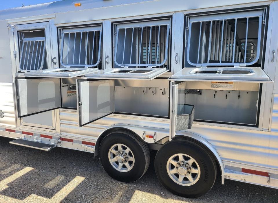 2017 Platinum Coach Outlaw 4 Horse 12' 8" Outlaw Conversion Slide Out Gallery 16 2017 Platinum Coach Outlaw 4 Horse 12' 8" Outlaw Conversion Slide Out Gallery - Image 16