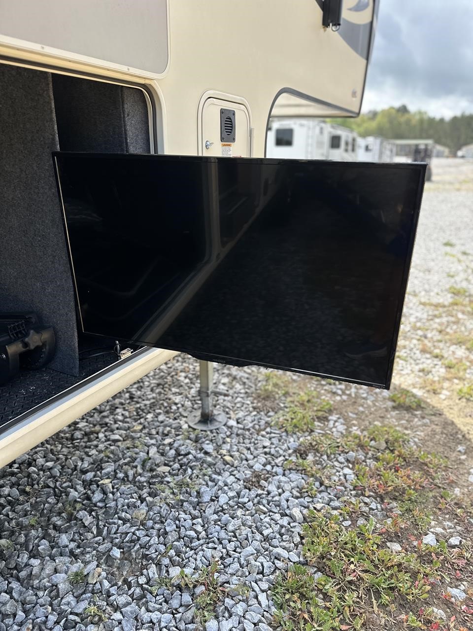 2019 JAYCO NORTH POINT 377RLBH 5 2019 JAYCO NORTH POINT 377RLBH - Image 5