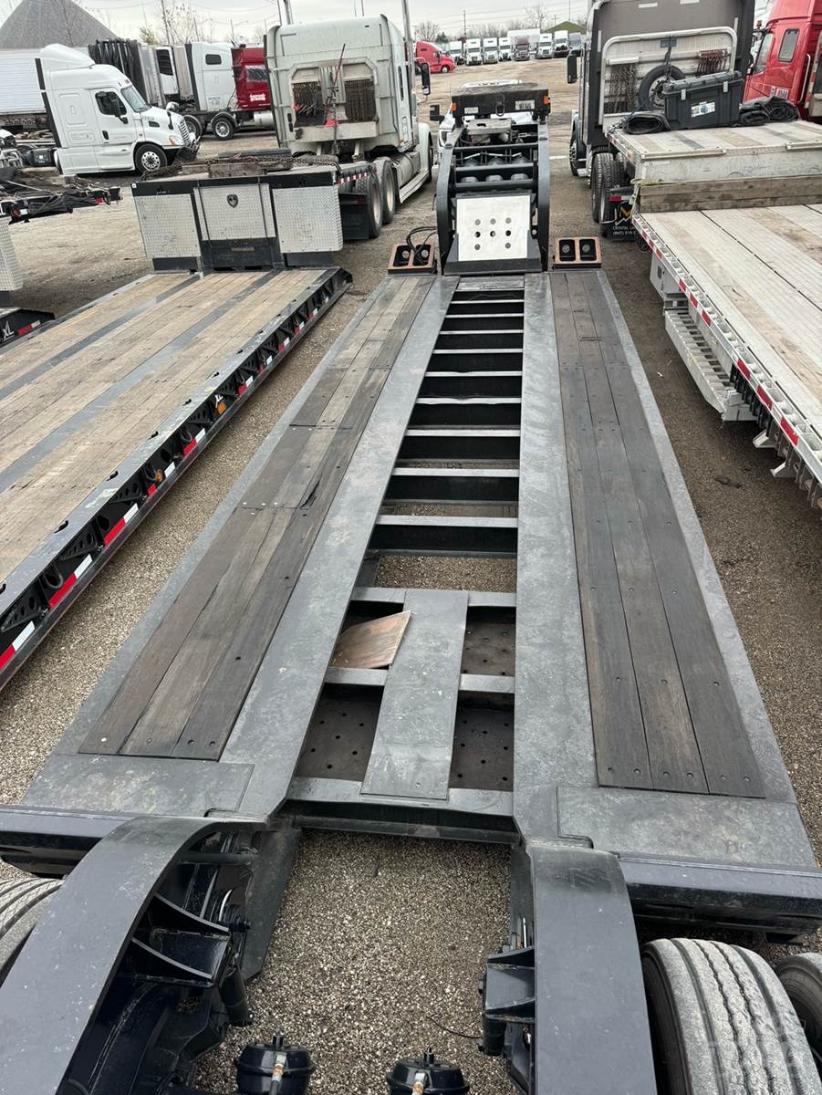 2022 Fontaine 53ft Lowboy Trailer 60 Ton 5 2022 Fontaine 53ft Lowboy Trailer 60 Ton - Image 5