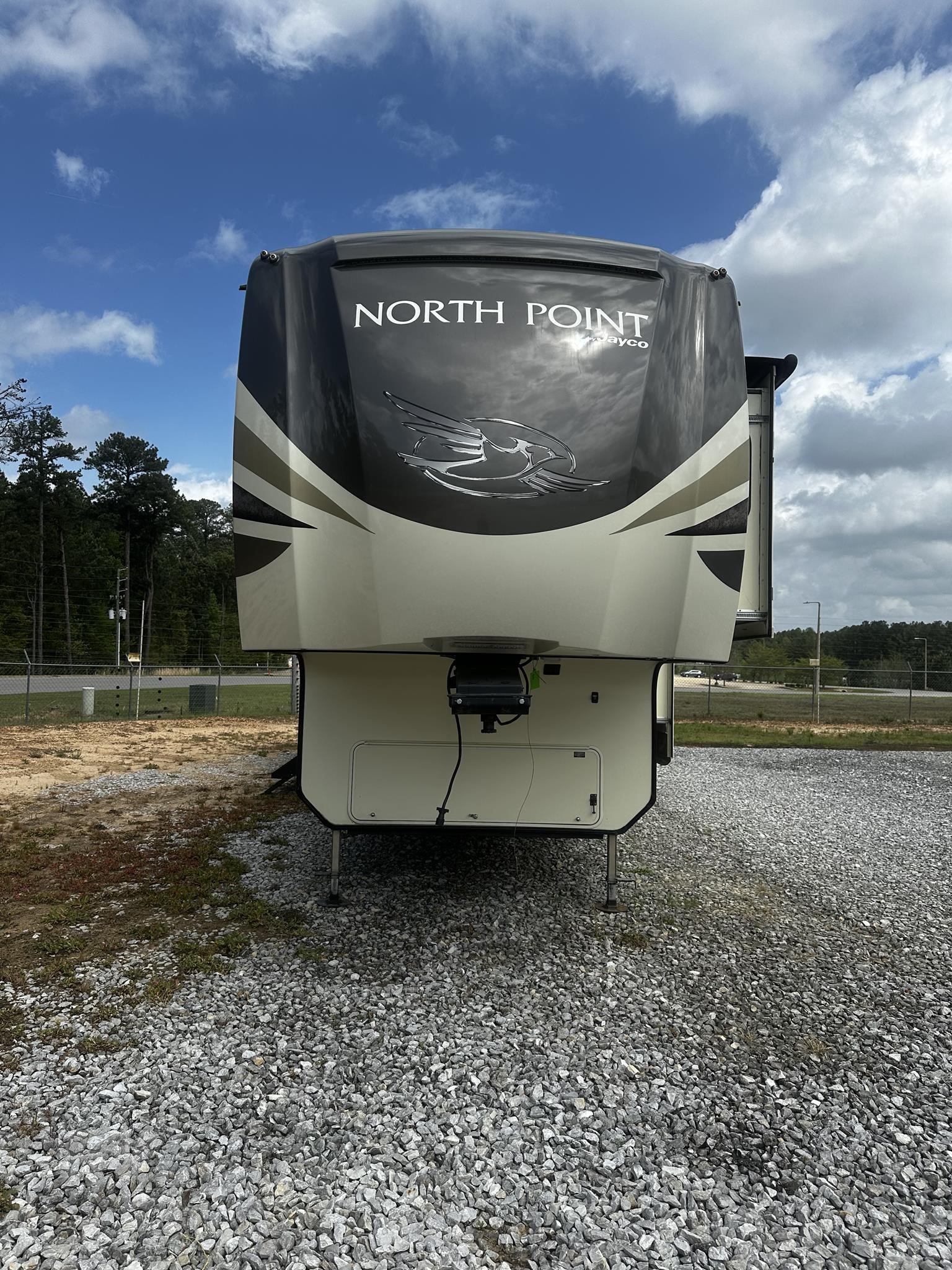 2019 JAYCO NORTH POINT 377RLBH 2 2019 JAYCO NORTH POINT 377RLBH - Image 2