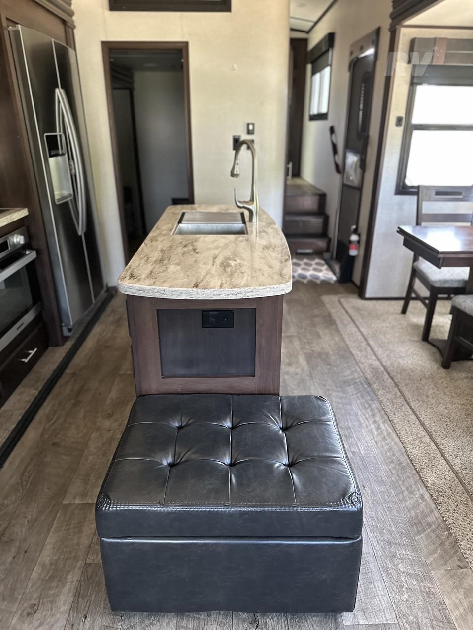 2019 JAYCO NORTH POINT 377RLBH 10 2019 JAYCO NORTH POINT 377RLBH - Image 10